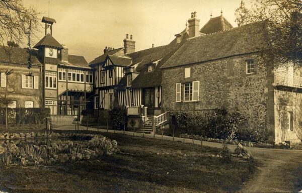 Bernay - Rue Jacques Daviel (26)