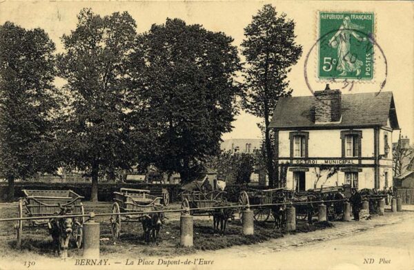 Bernay - Place Dupont de l'Eure
