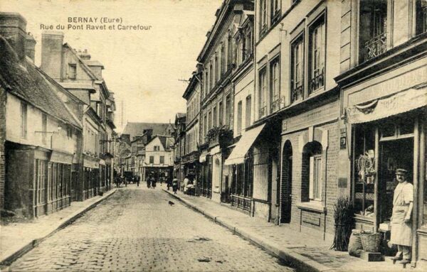 Bernay - Rue du Général Leclerc (48)