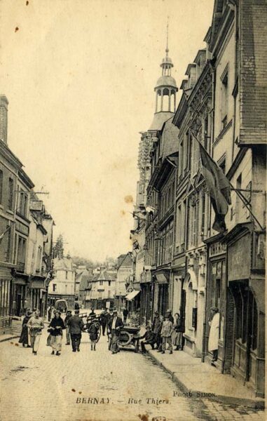 Bernay - Rue Thiers (63)