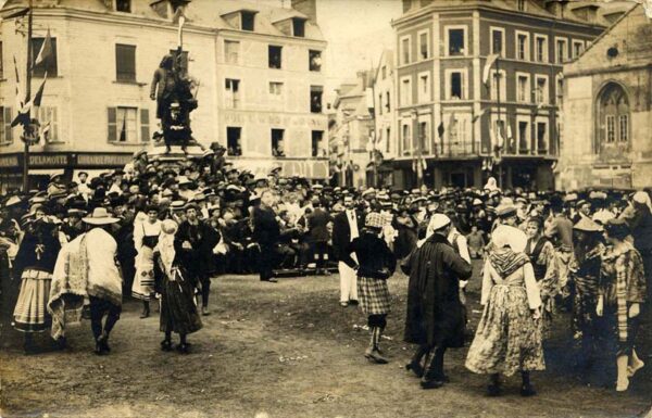 Bernay - Place Gustave Héon