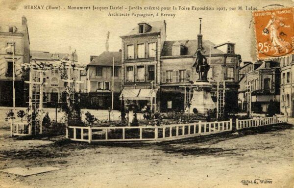 Bernay - Place Gustave Héon