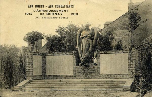 Bernay - Place Guillaume de Volpiano