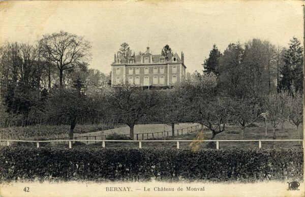 Menneval - Le Château du Monval