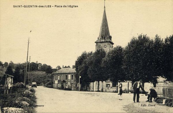 St-Quentin-des-Isles - Place de l'église