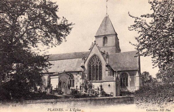 Plasnes - L'église