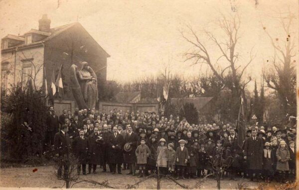 Bernay - Place Guillaume de Volpiano - Inauguration du monument aux morts
