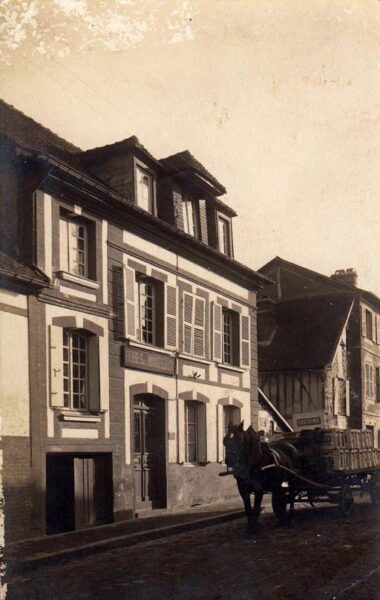 Bernay - Rue de la Charentonne (31)