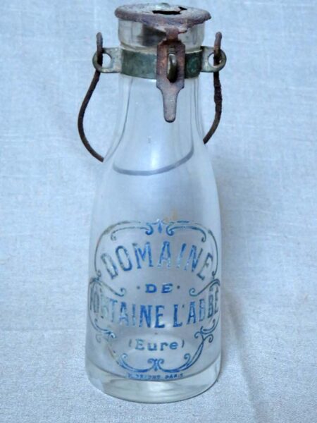 Bouteille à lait du Domaine de Fontaine-l'Abbé