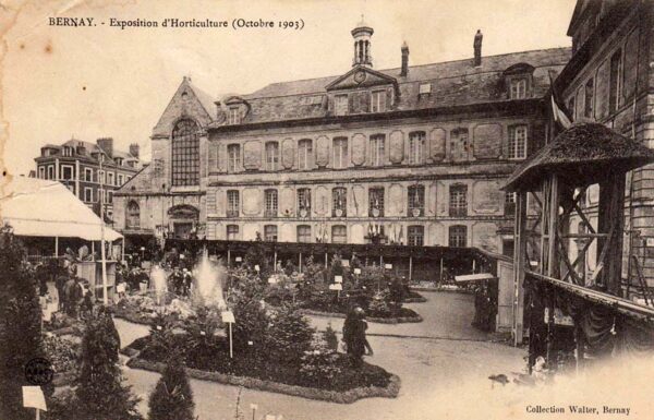 Bernay – Place Gustave Héon -Exposition d'horticulture (Octobre 1903)