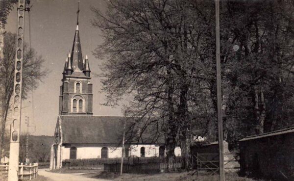 Fontaine-l'Abbé - L'église