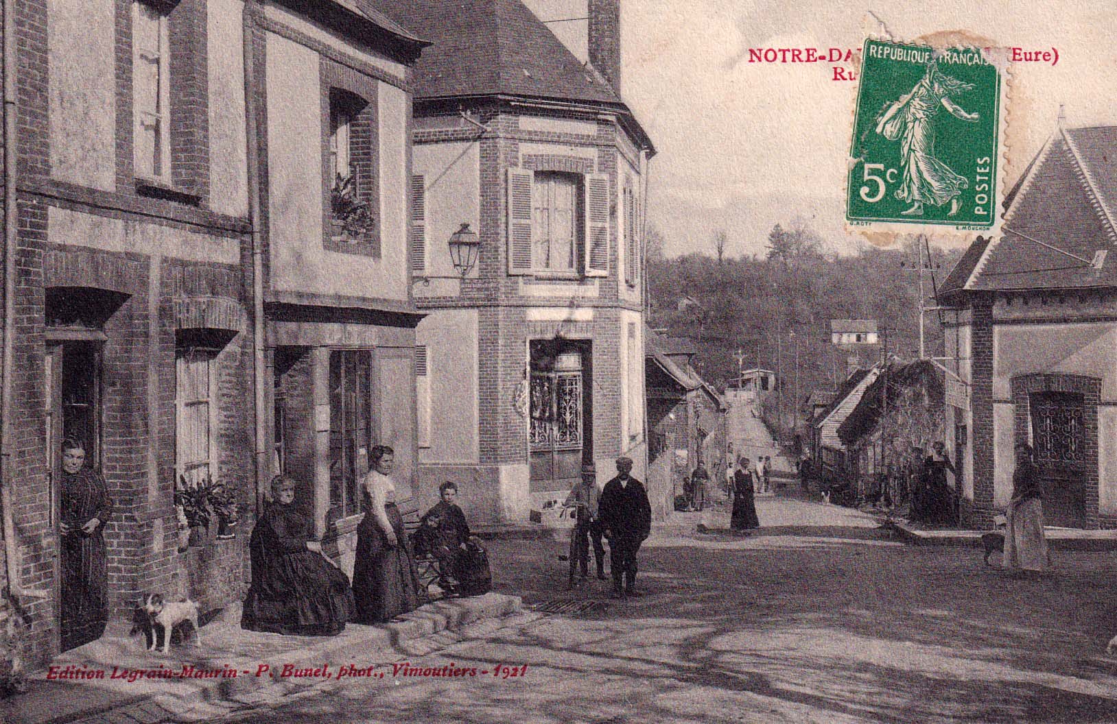 NotreDameduHamel Y avait ça chez mémé