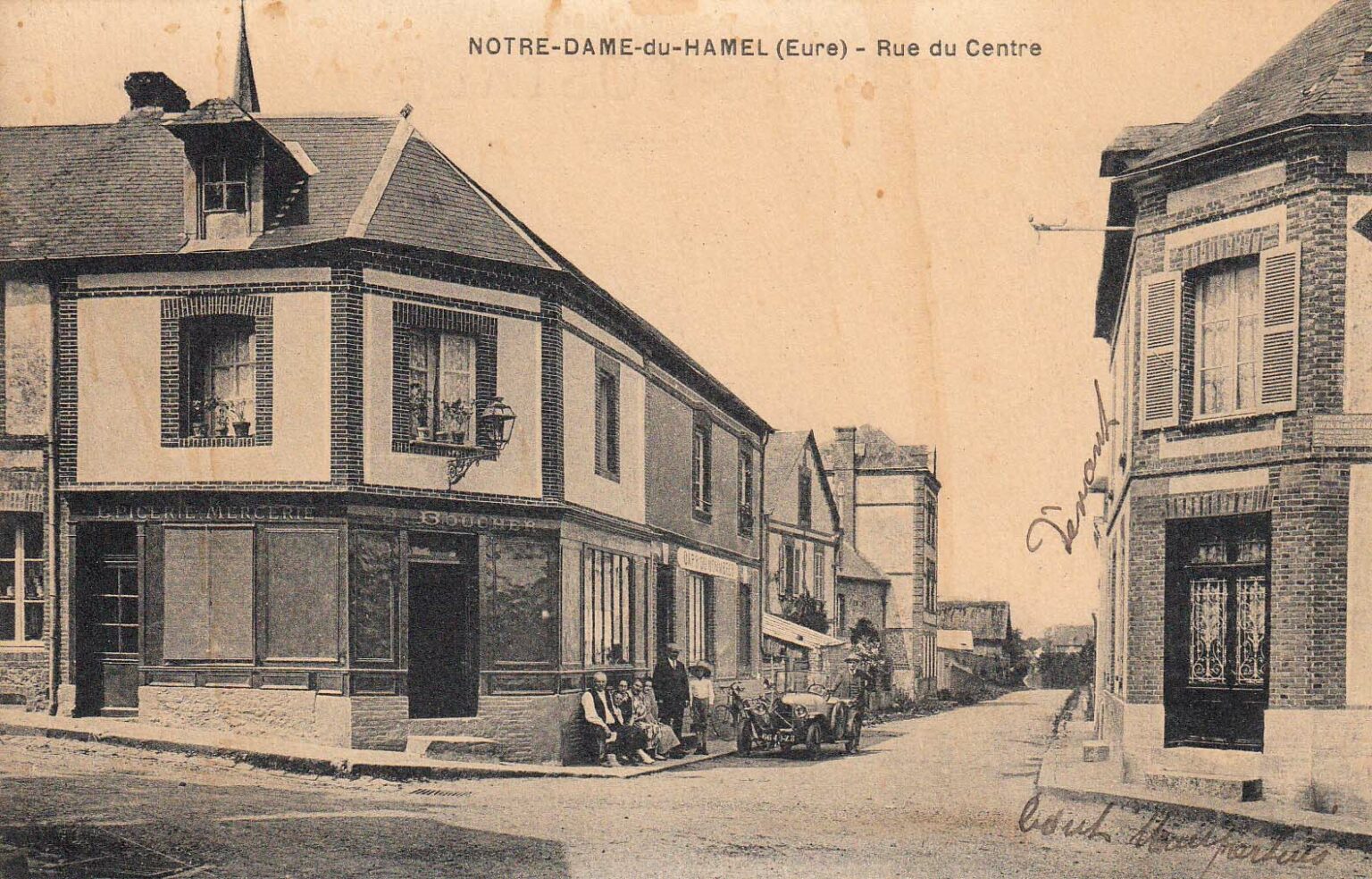 NotreDameduHamel Y avait ça chez mémé